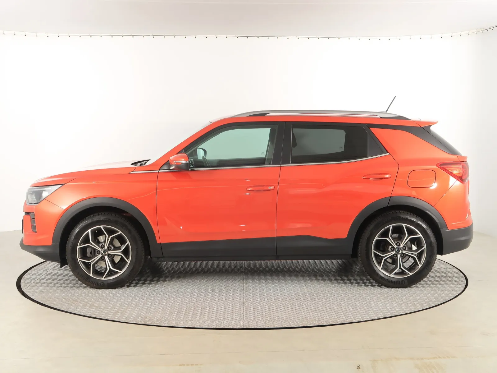 KG Mobility Korando 2020 photo 2