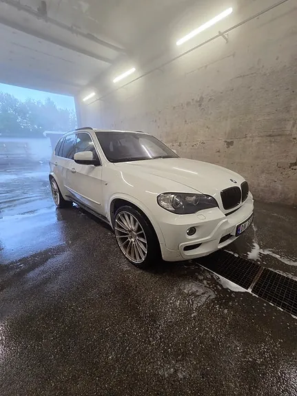 BMW X5 2008 photo 2