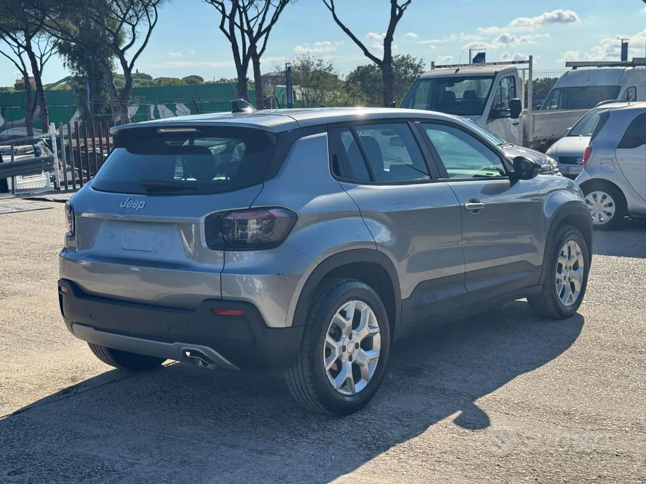 Jeep Avenger Altitude 2024 photo 3