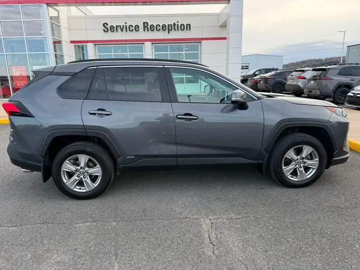 Toyota Rav4 2023 photo 2