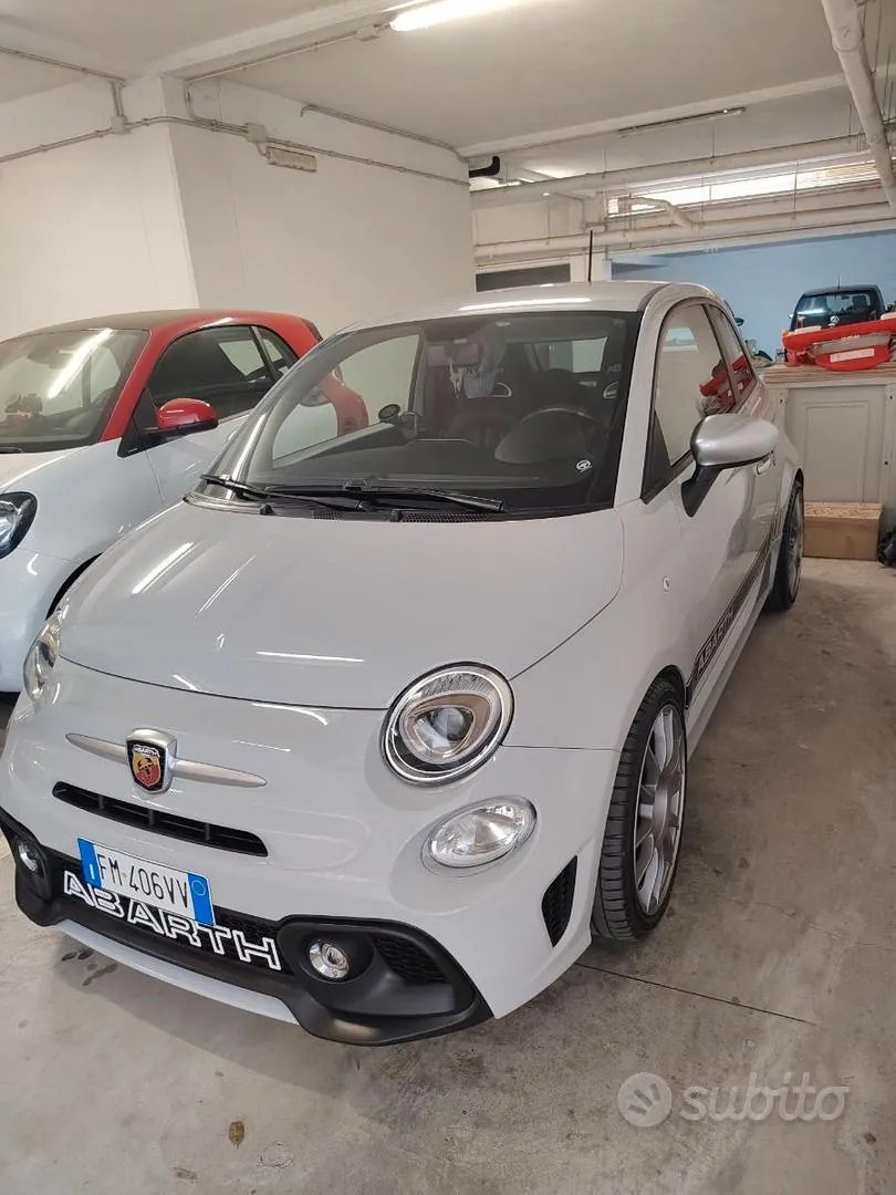 Abarth 595 2017 photo 2