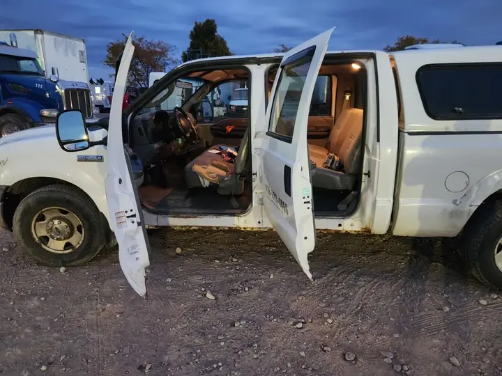 Ford F350 2006 photo 3