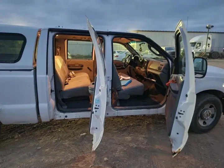 Ford F350 2006 photo 2