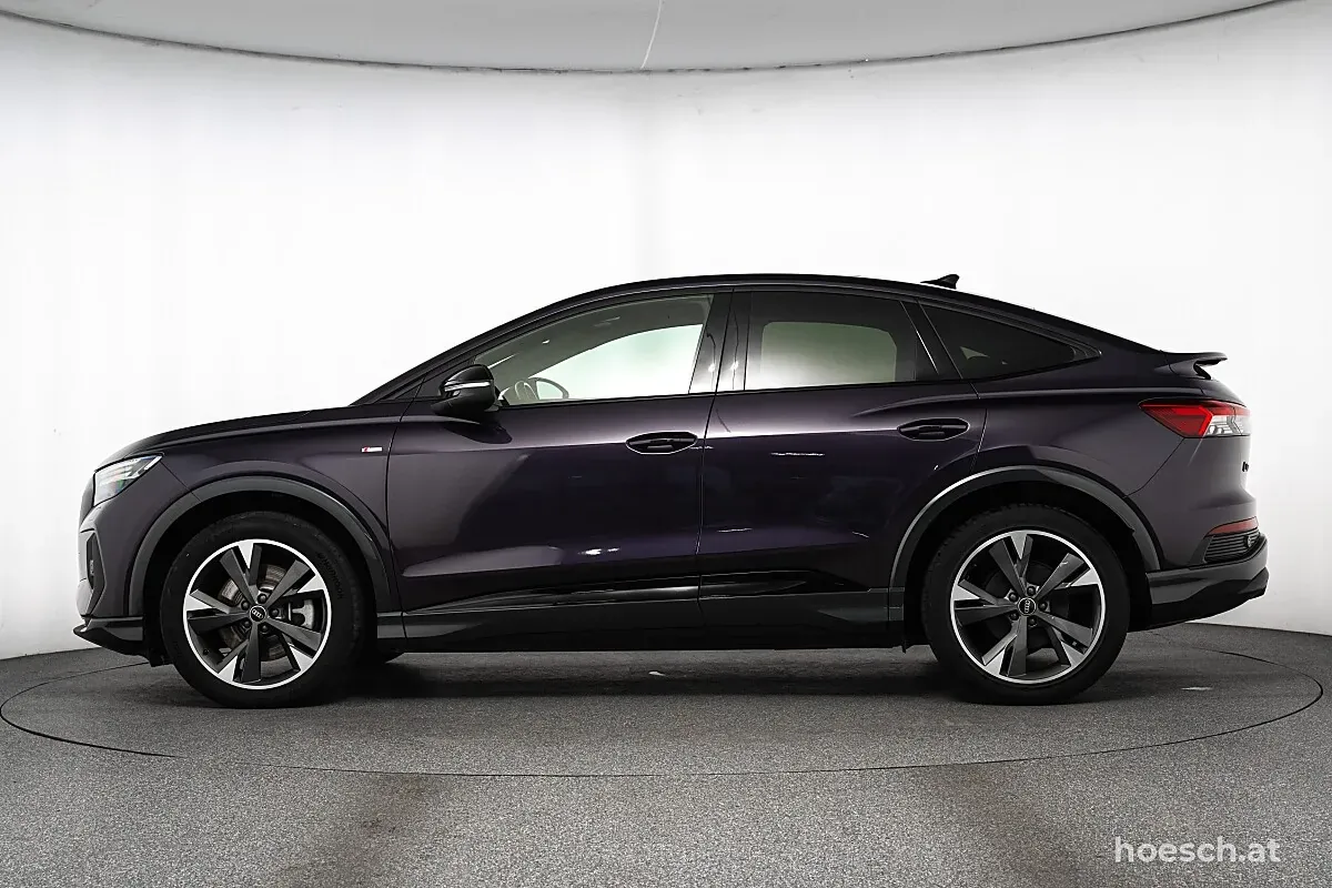 Audi Q4 2024 photo 3