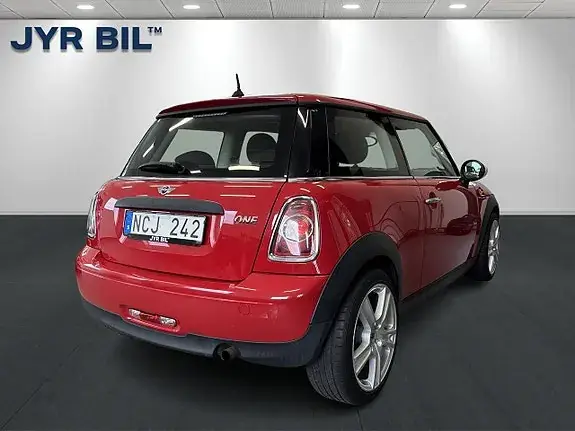 Mini One 2013 photo 3