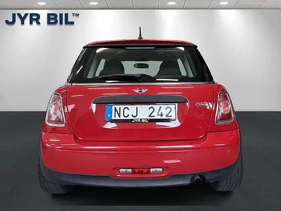 Mini One 2013 photo 4
