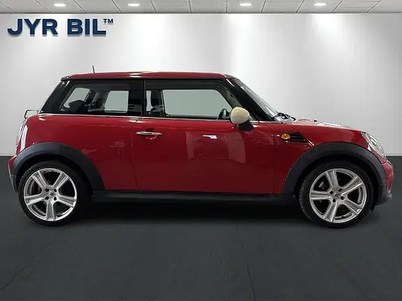 Mini One 2013 photo 2