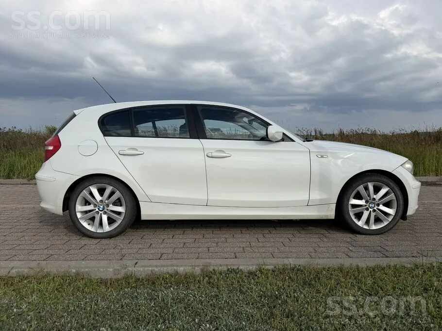 BMW 116 2010 photo 3
