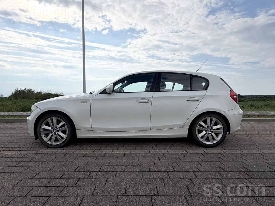 BMW 116 2010 photo 4