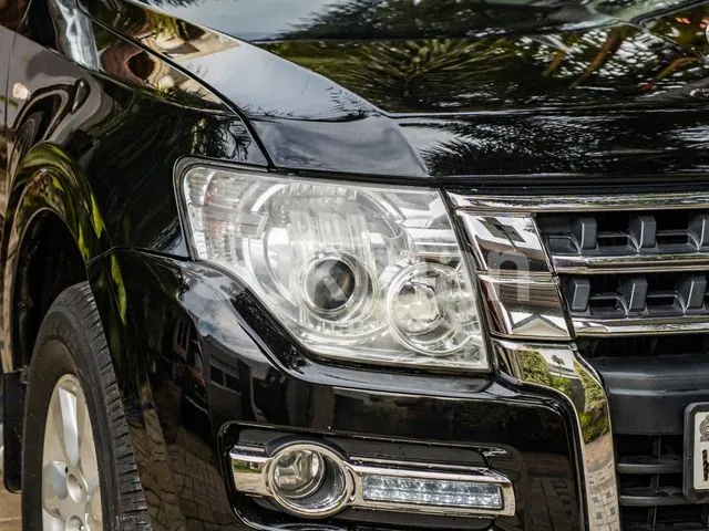 Mitsubishi Montero 2015 photo 4