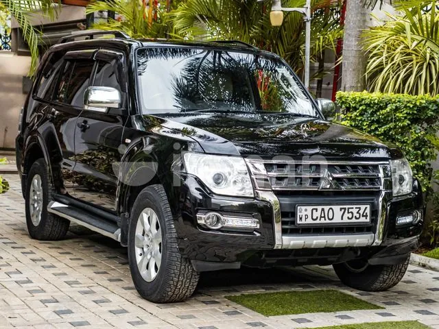 Mitsubishi Montero 2015 photo 2