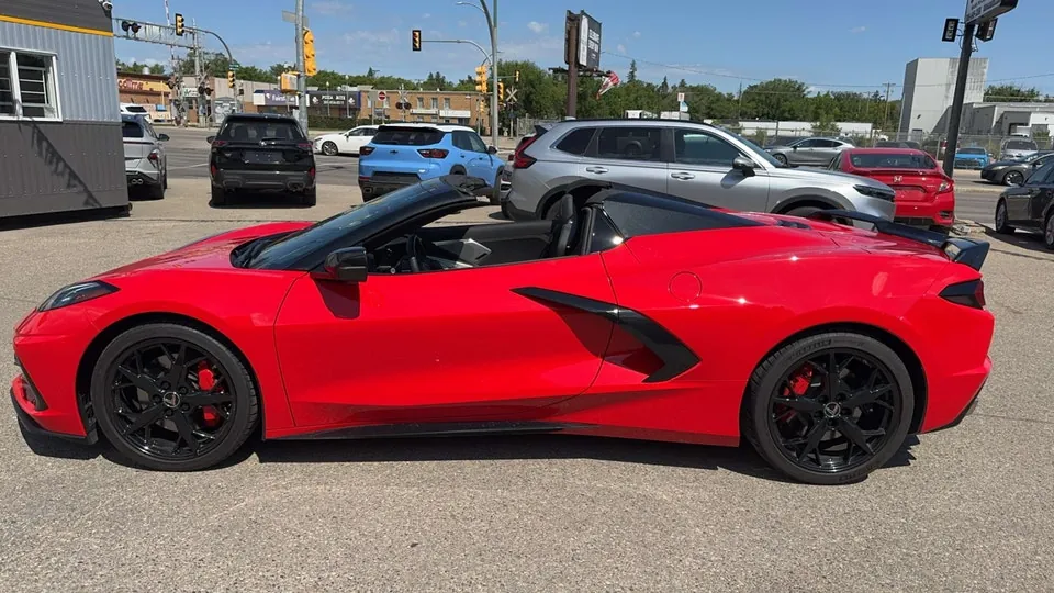 Chevrolet Corvette 2023 photo 2