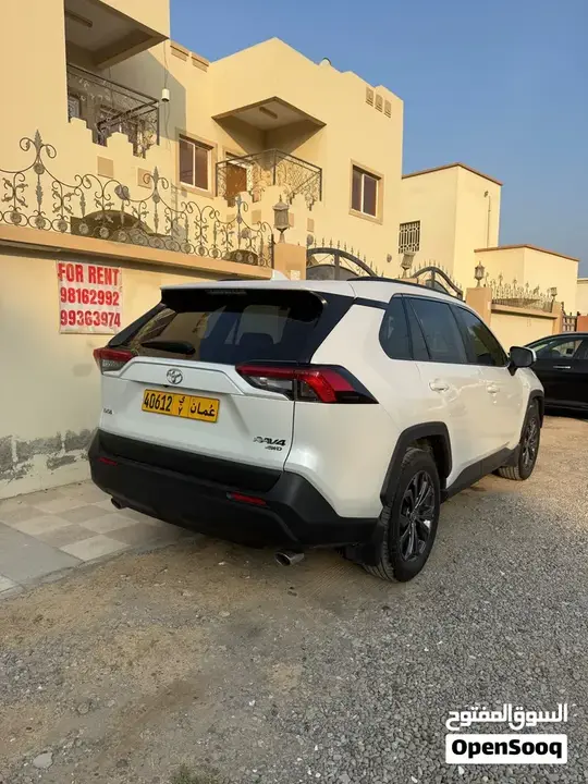 Toyota Rav4 2025 photo 2