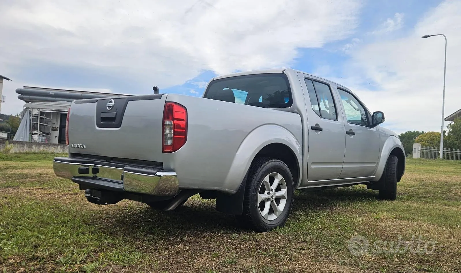 Nissan Navara 2014 photo 3