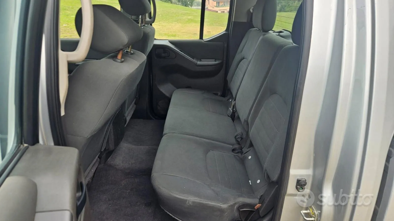 Nissan Navara 2014 photo 5