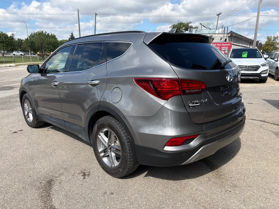 Hyundai Santa Fe 2017 photo 3