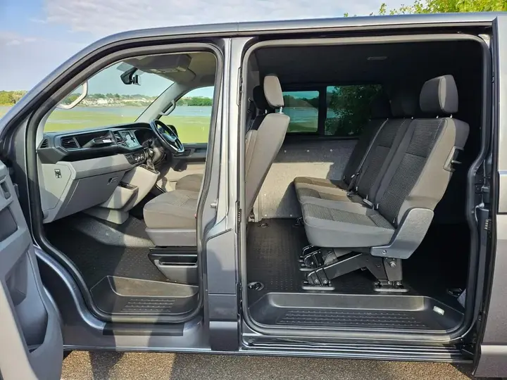 Volkswagen Transporter 2023 photo 5