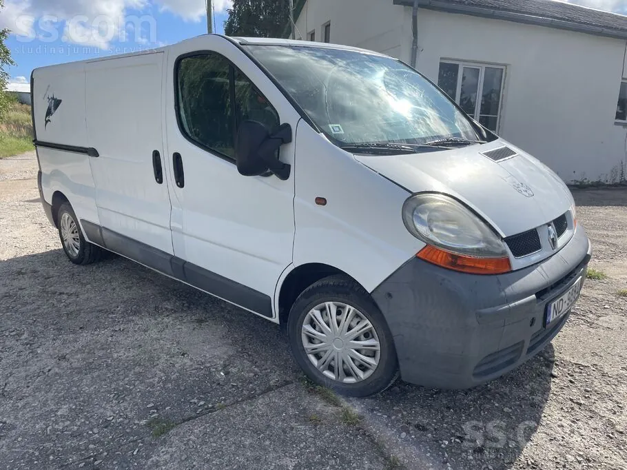 Renault Trafic 2002 photo 2