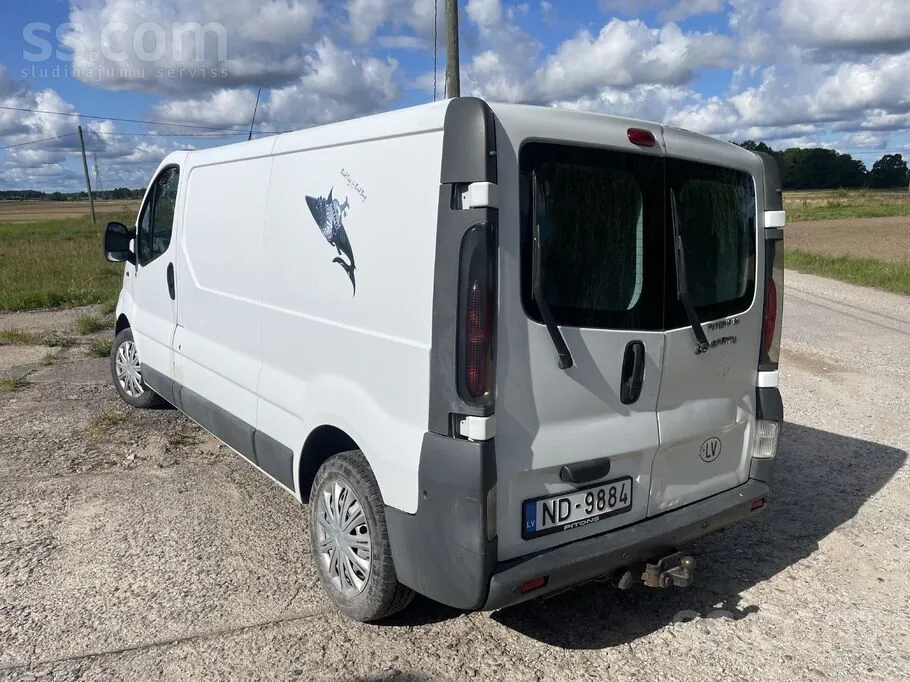 Renault Trafic 2002 photo 4