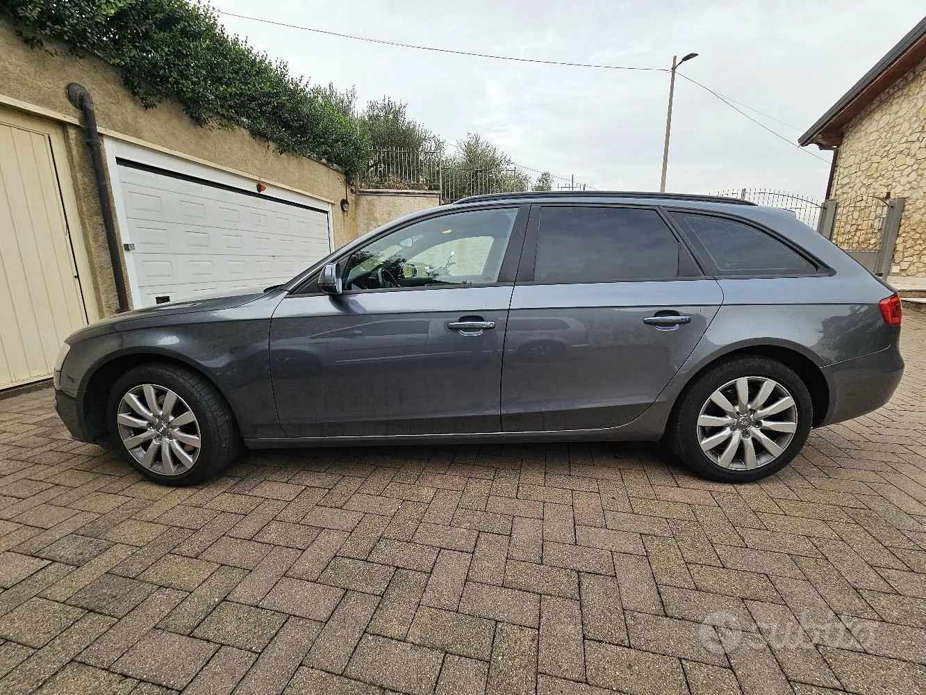 Audi A4 2013 photo 3