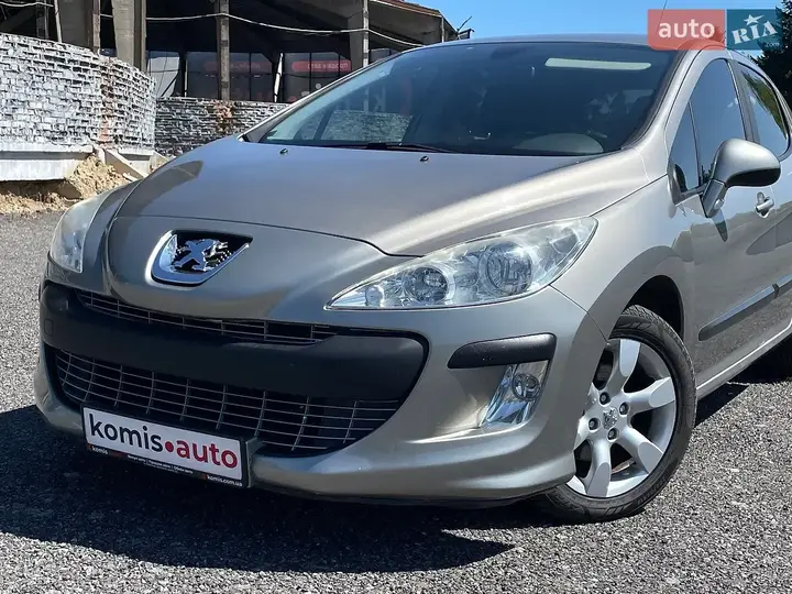 Peugeot 308 2010 photo 3