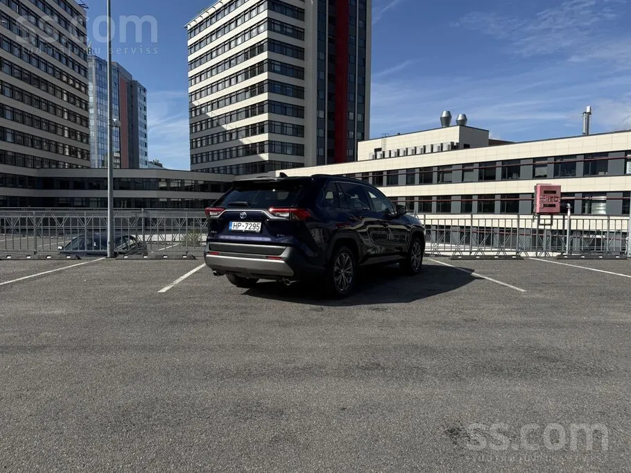 Toyota Rav4 2025 photo 4