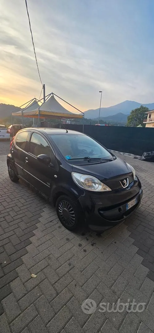 Peugeot 107 2008 photo 5