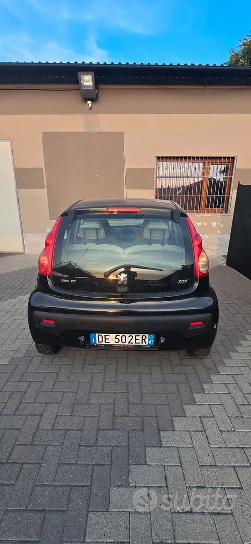 Peugeot 107 2008 photo 3