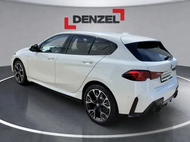 BMW 1 Series 2026 photo 3