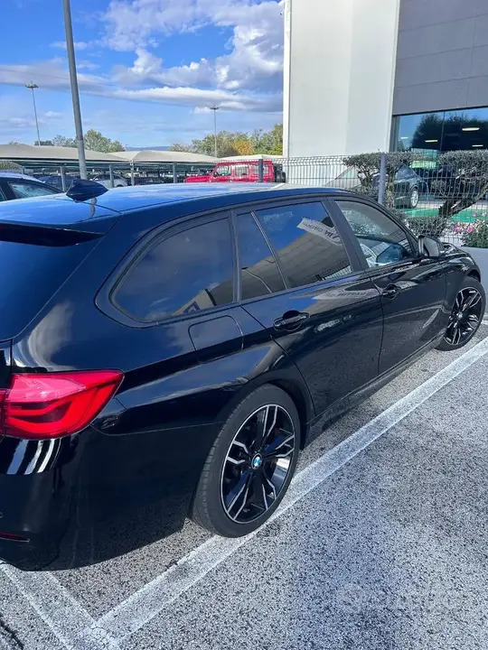 BMW 318 2016 photo 2