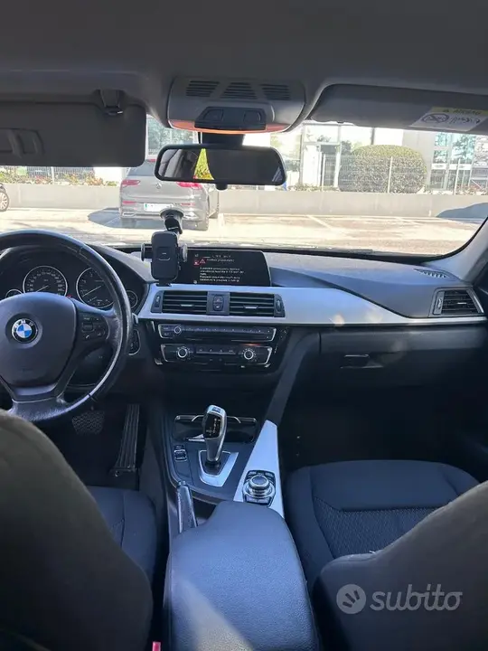 BMW 318 2016 photo 3