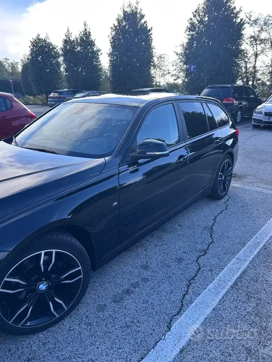 BMW 318 2016 photo 4
