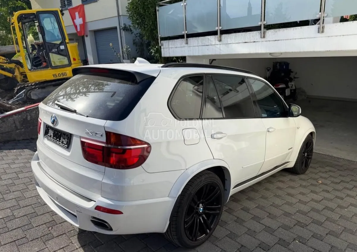 BMW X5 2011 photo 4