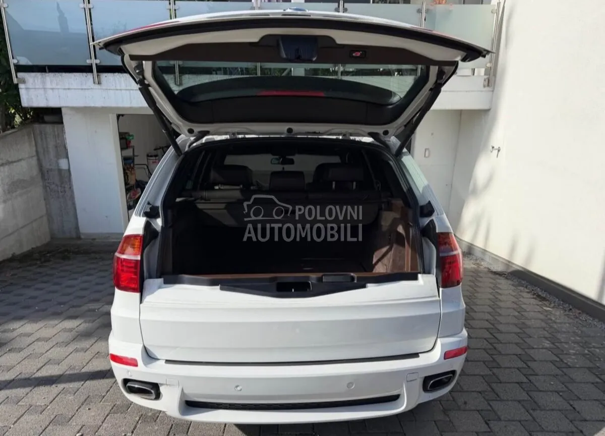 BMW X5 2011 photo 5