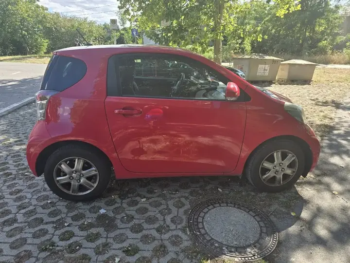 Toyota Iq