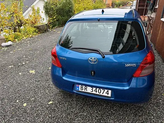 Toyota Yaris 2006 photo 4
