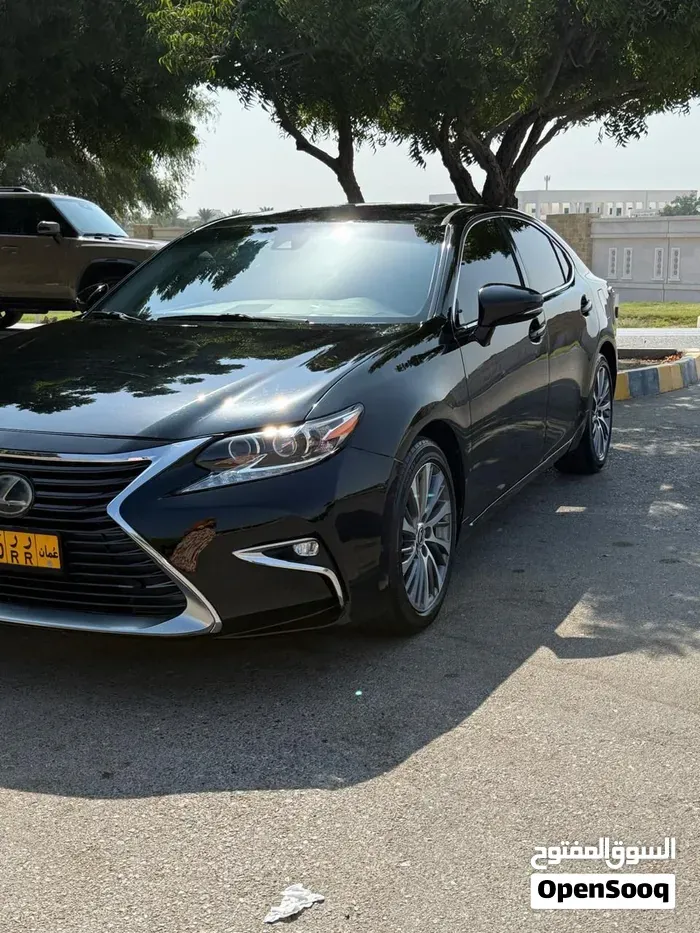 Lexus Es 2018 photo 2