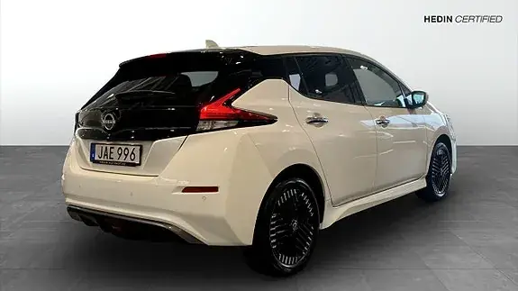 Nissan Leaf 2023 photo 2
