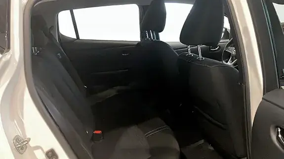 Nissan Leaf 2023 photo 5