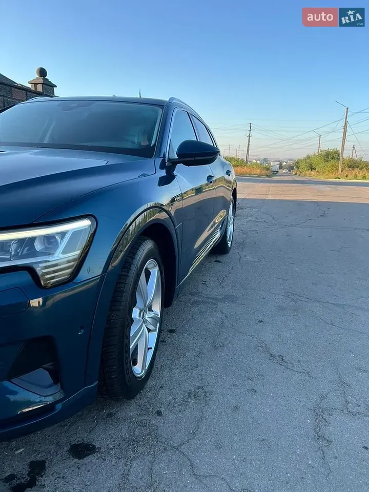 Audi E-Tron