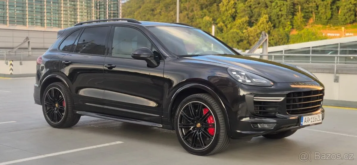 Porsche Cayenne 2016 photo 2