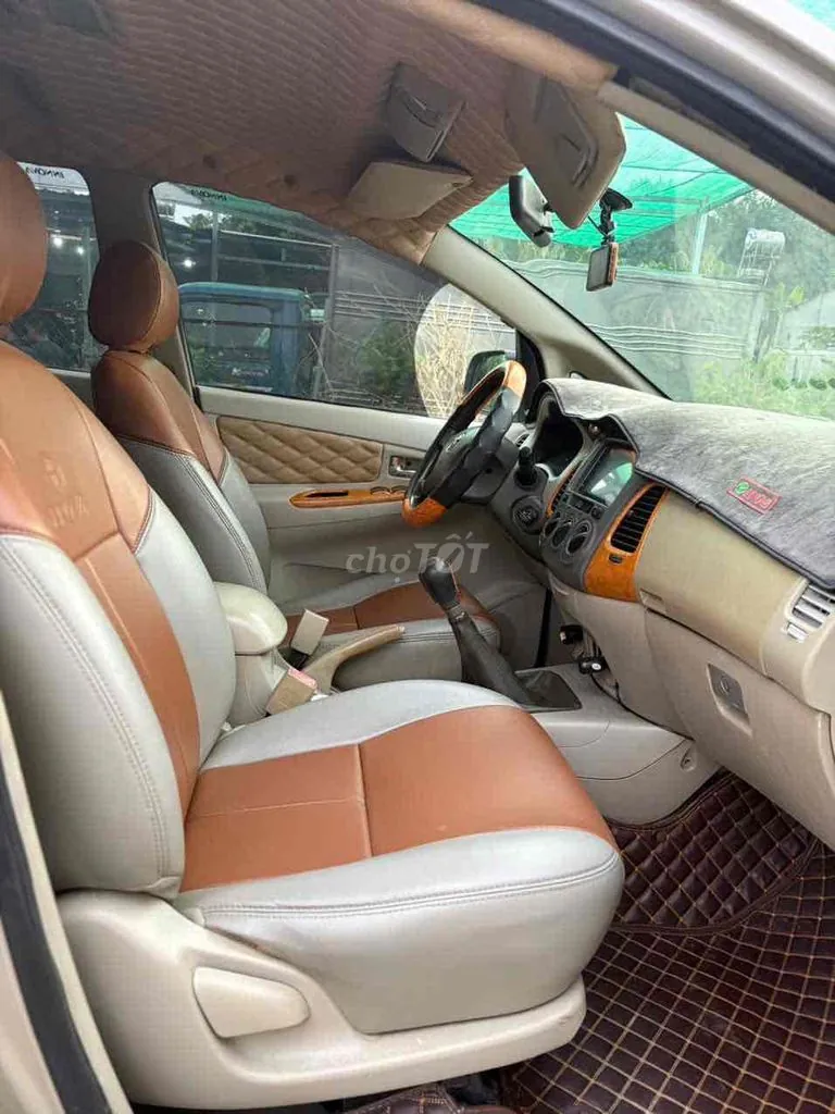 Toyota Innova 2011 photo 5