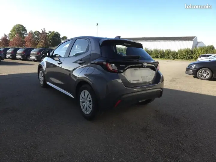 Toyota Yaris 2022 photo 4