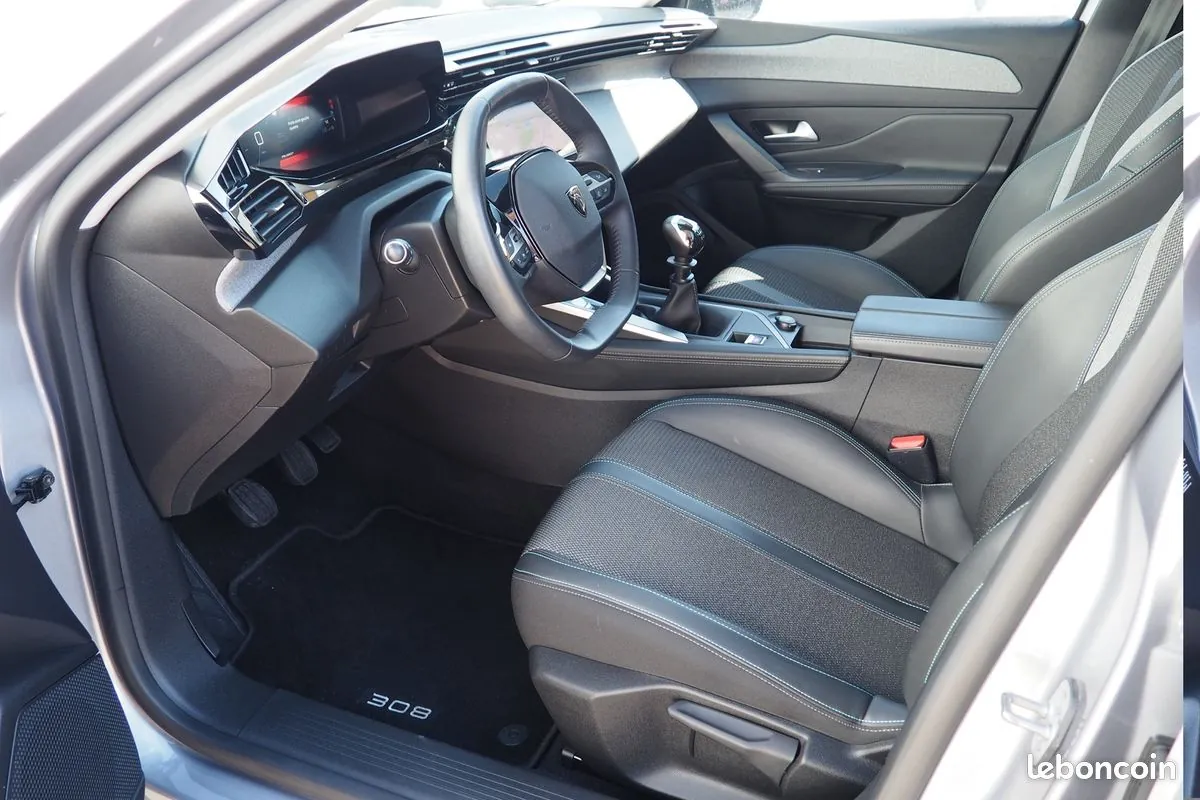 Peugeot 308 2022 photo 3