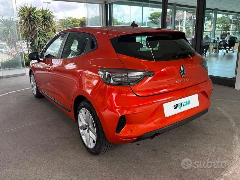 Renault Clio 2024 photo 3