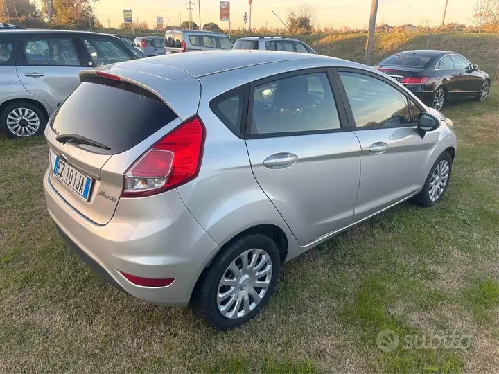Ford Fiesta 2015 photo 5