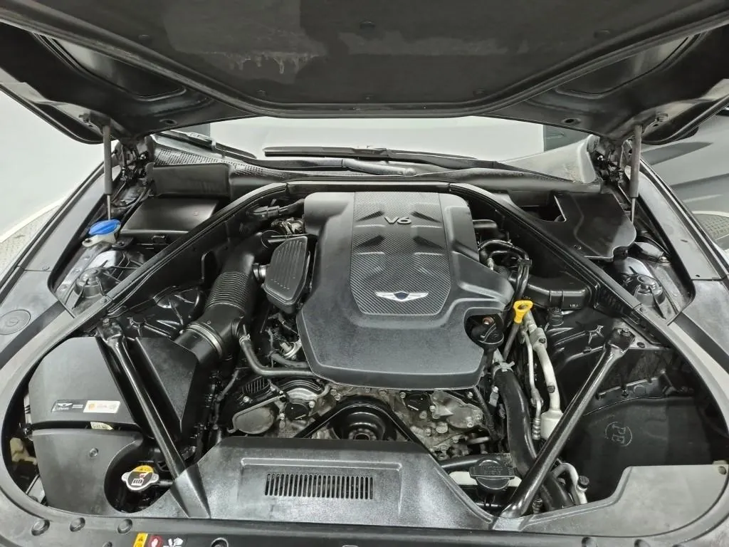 Genesis G80 2017 photo 5