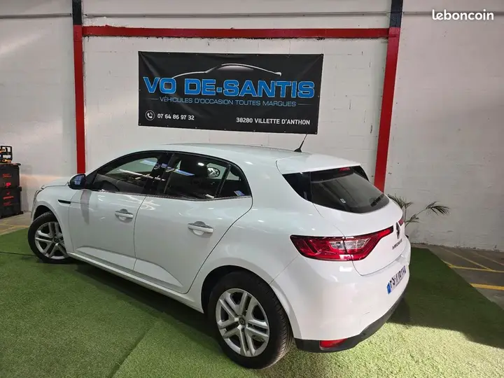 Renault Megane 2020 photo 2