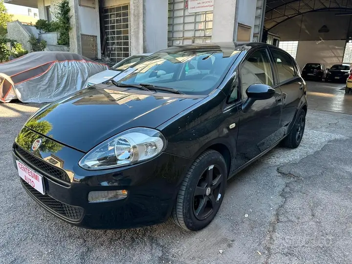 Fiat Punto 2013 photo 2