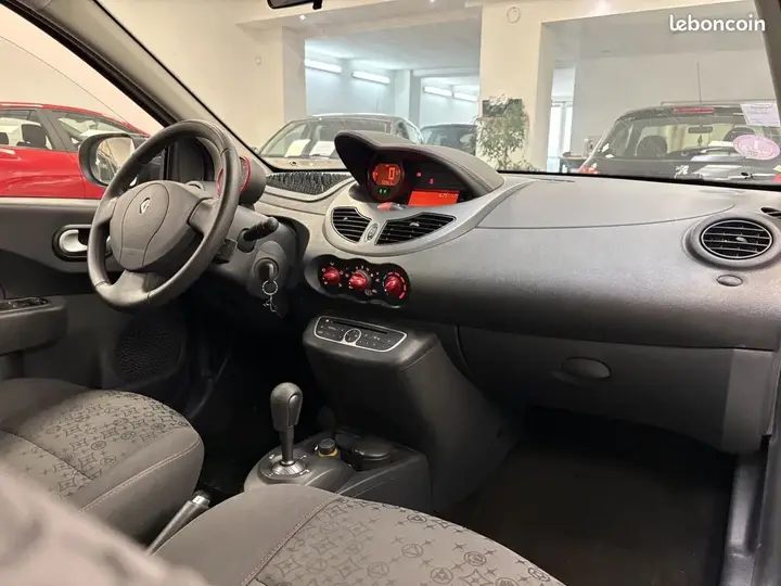 Renault Twingo 2011 photo 5